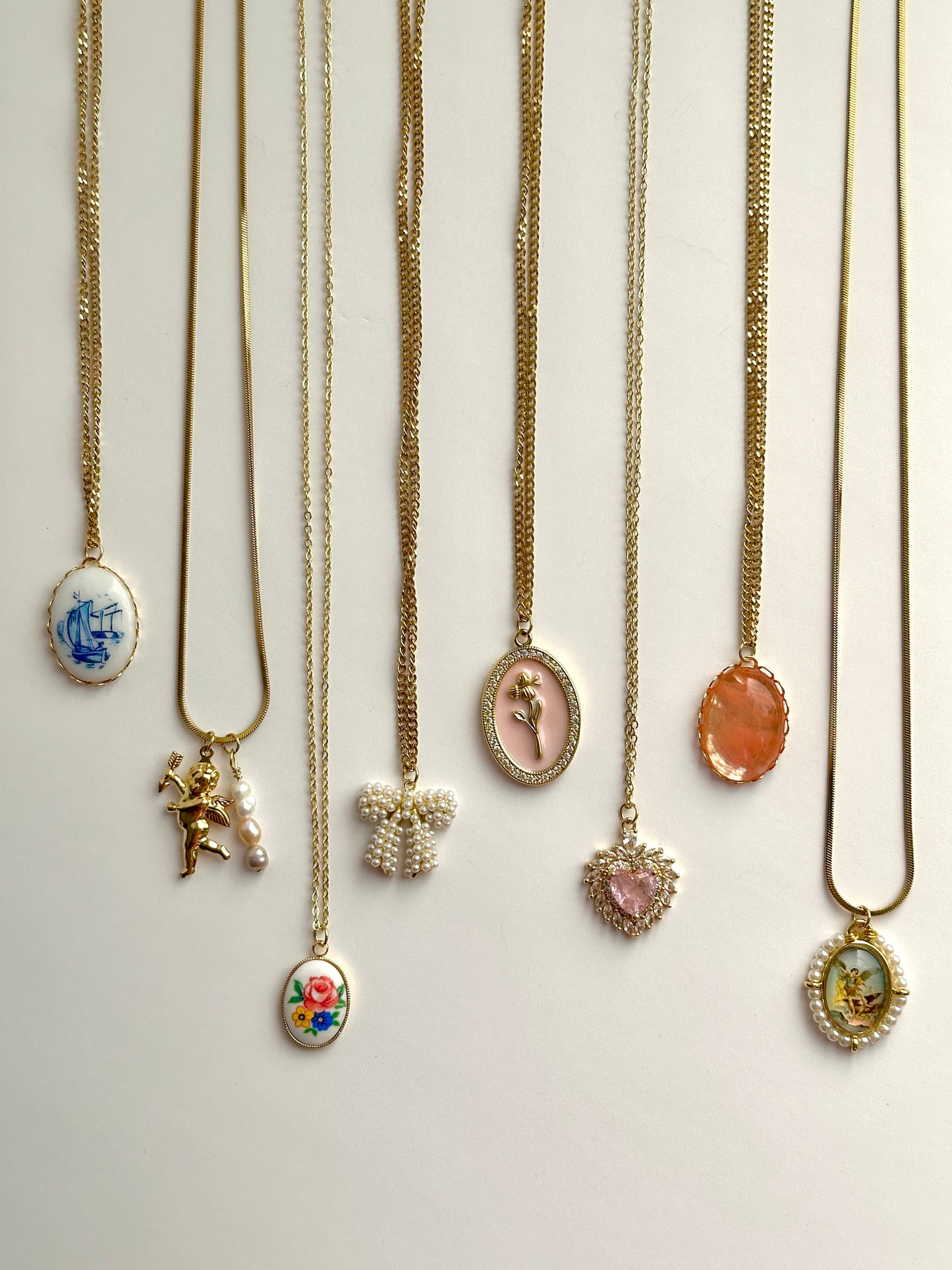Vintage Daisy Necklace