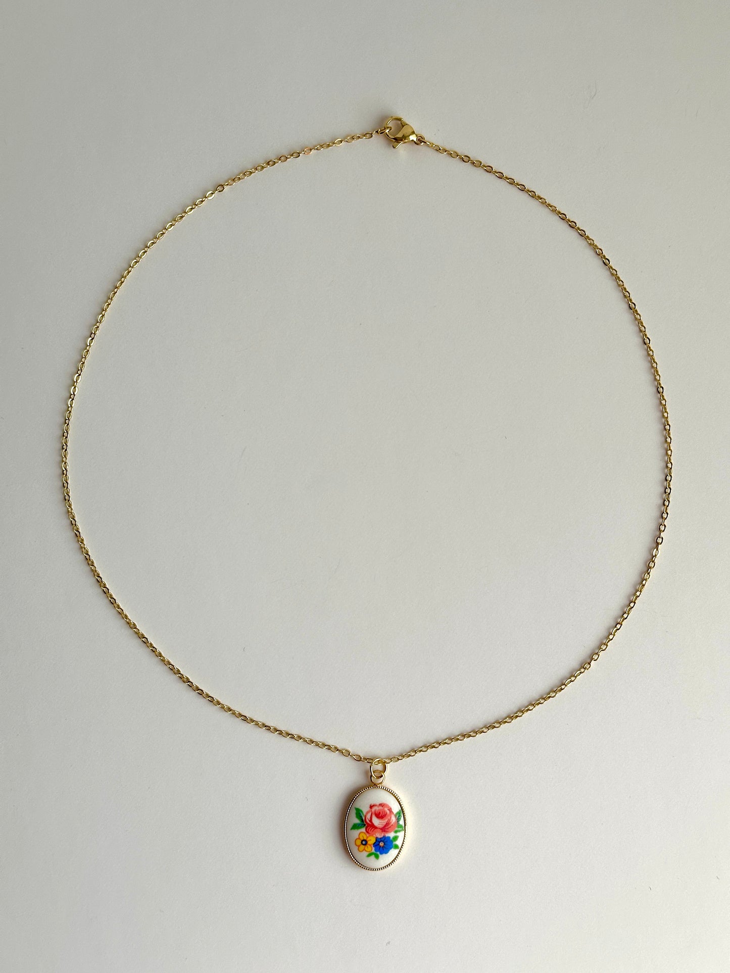 Vintage Daisy Necklace