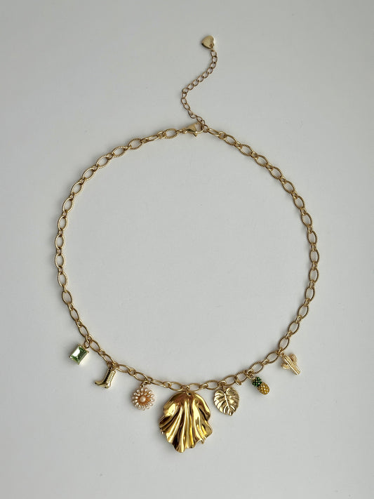 Hazel Charm Halskette 2