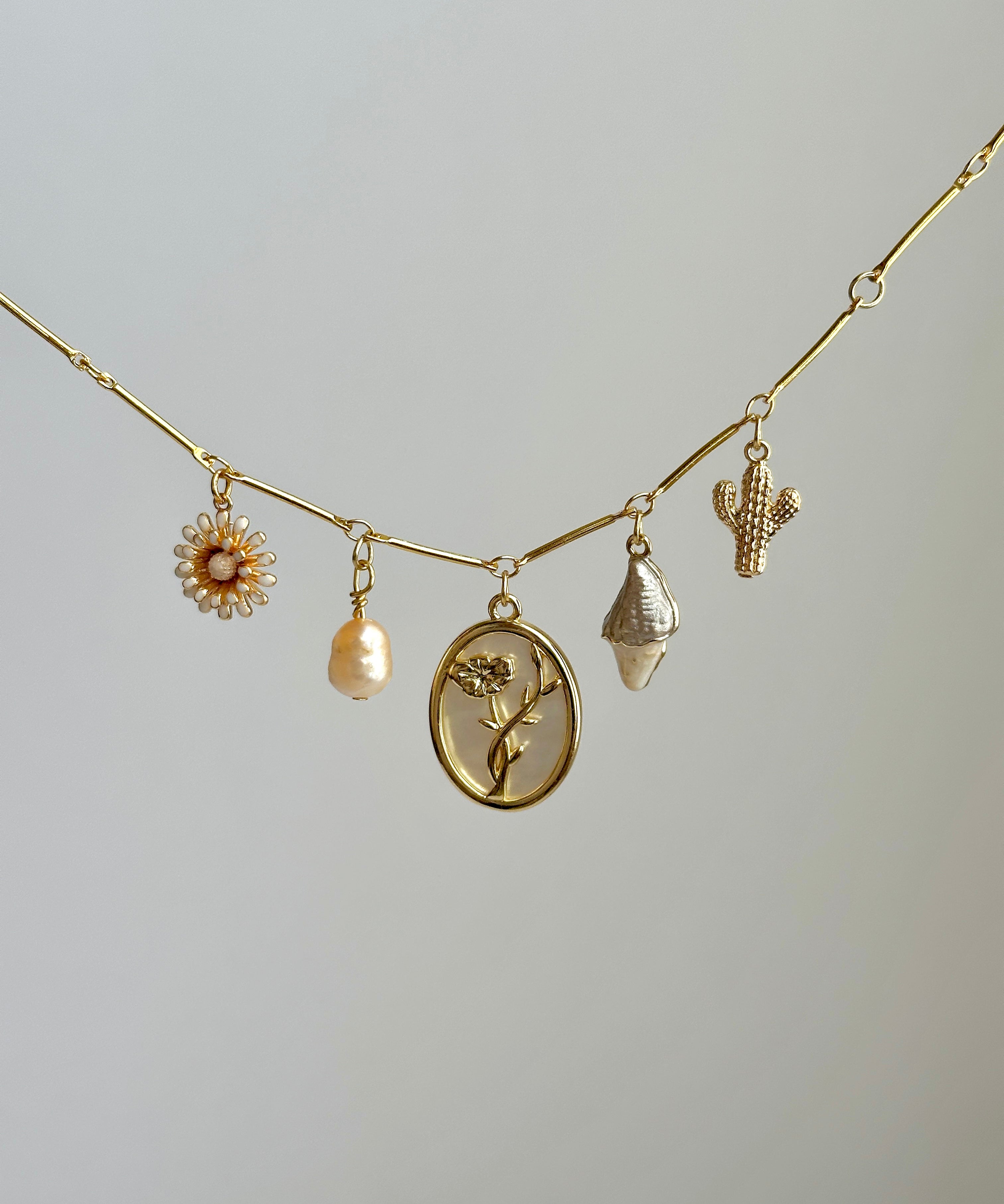 Abigale Charm Halskette