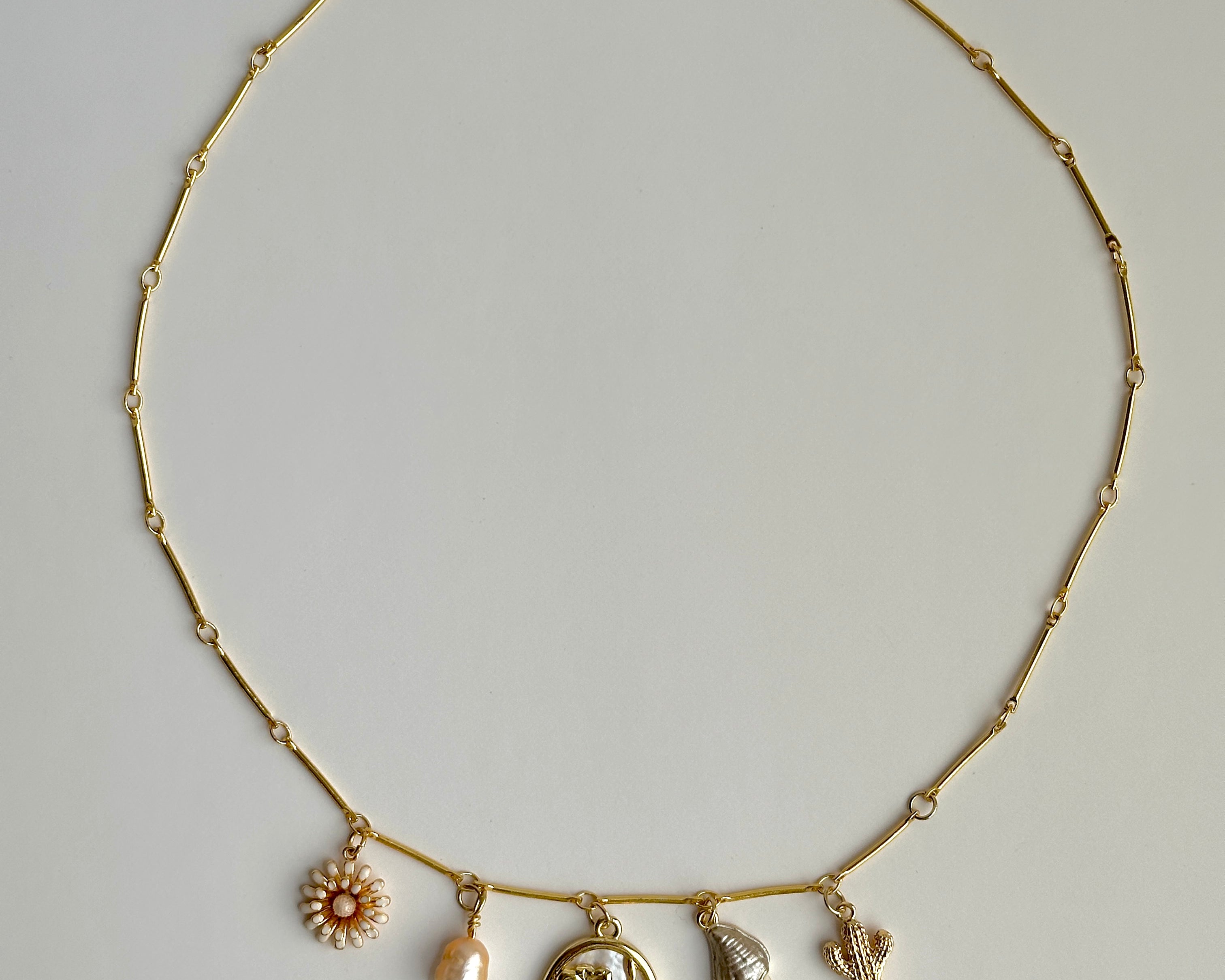 Abigale Charm Halskette 2