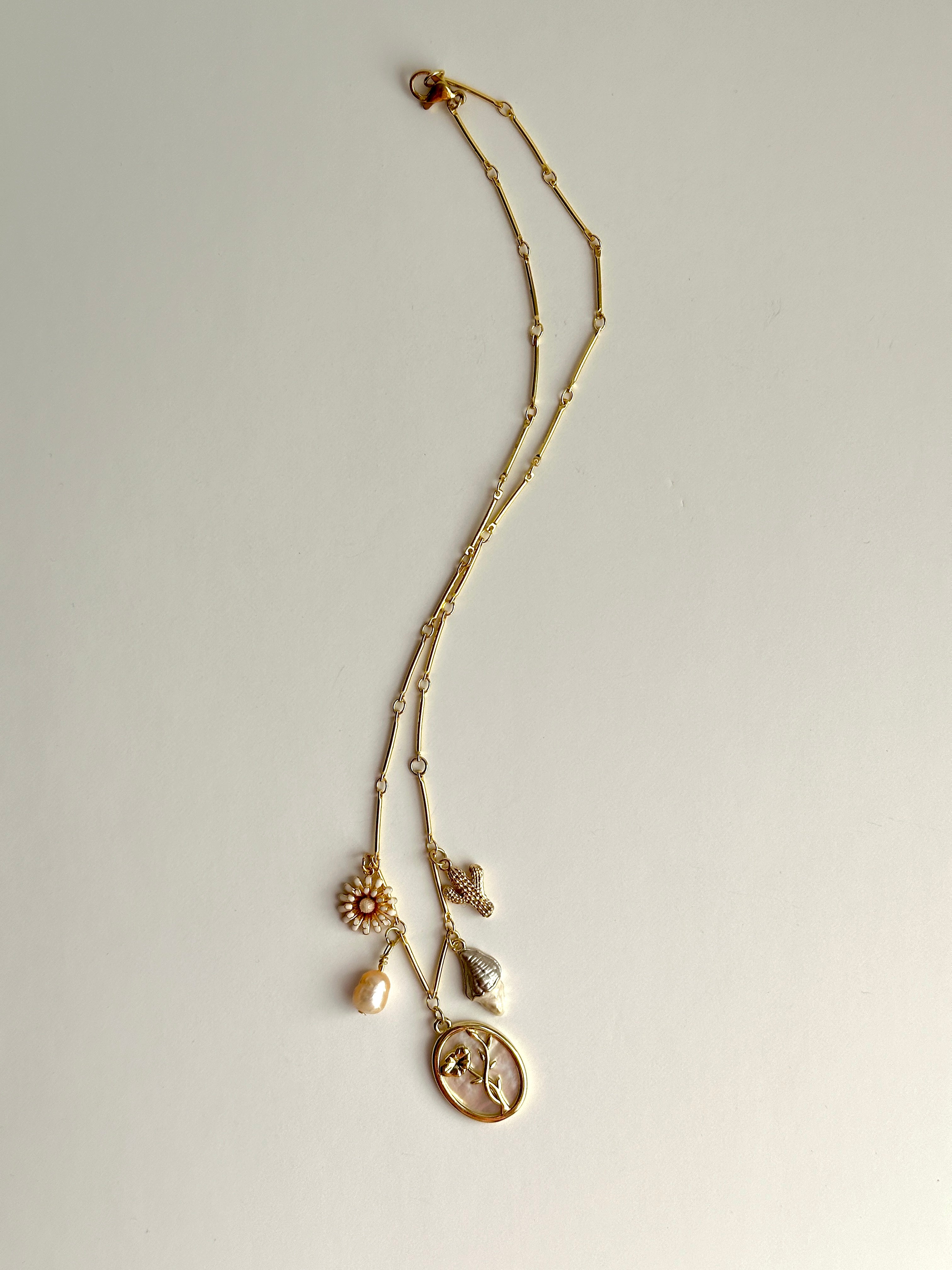 Abigale Charm Halskette 4