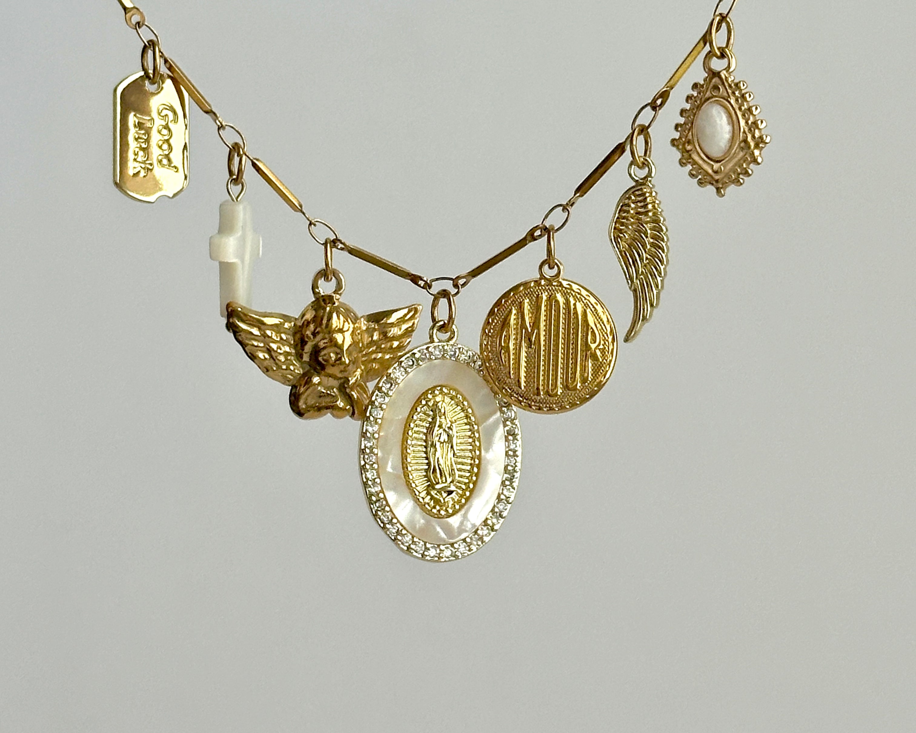 Cecilia Charm Halskette