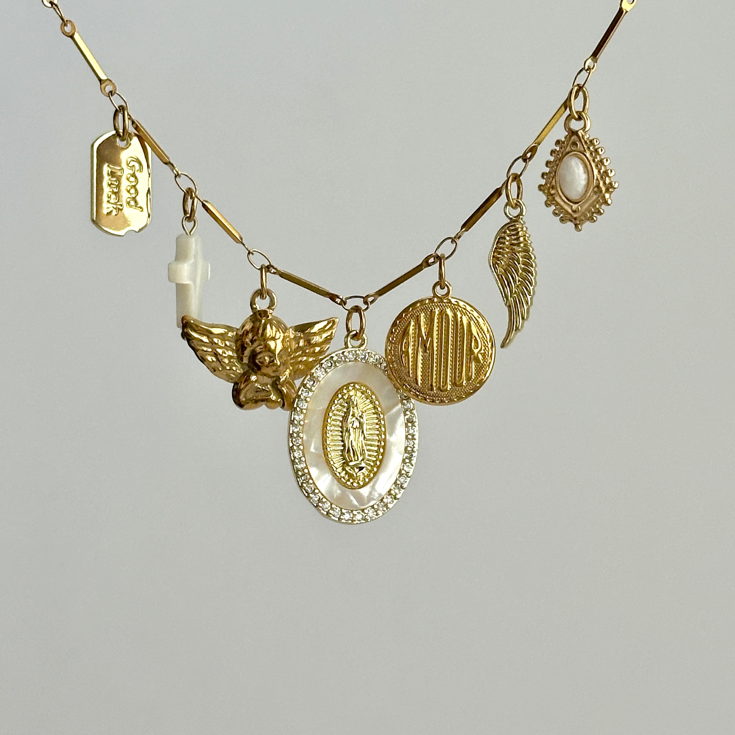 Cecilia Charm Halskette