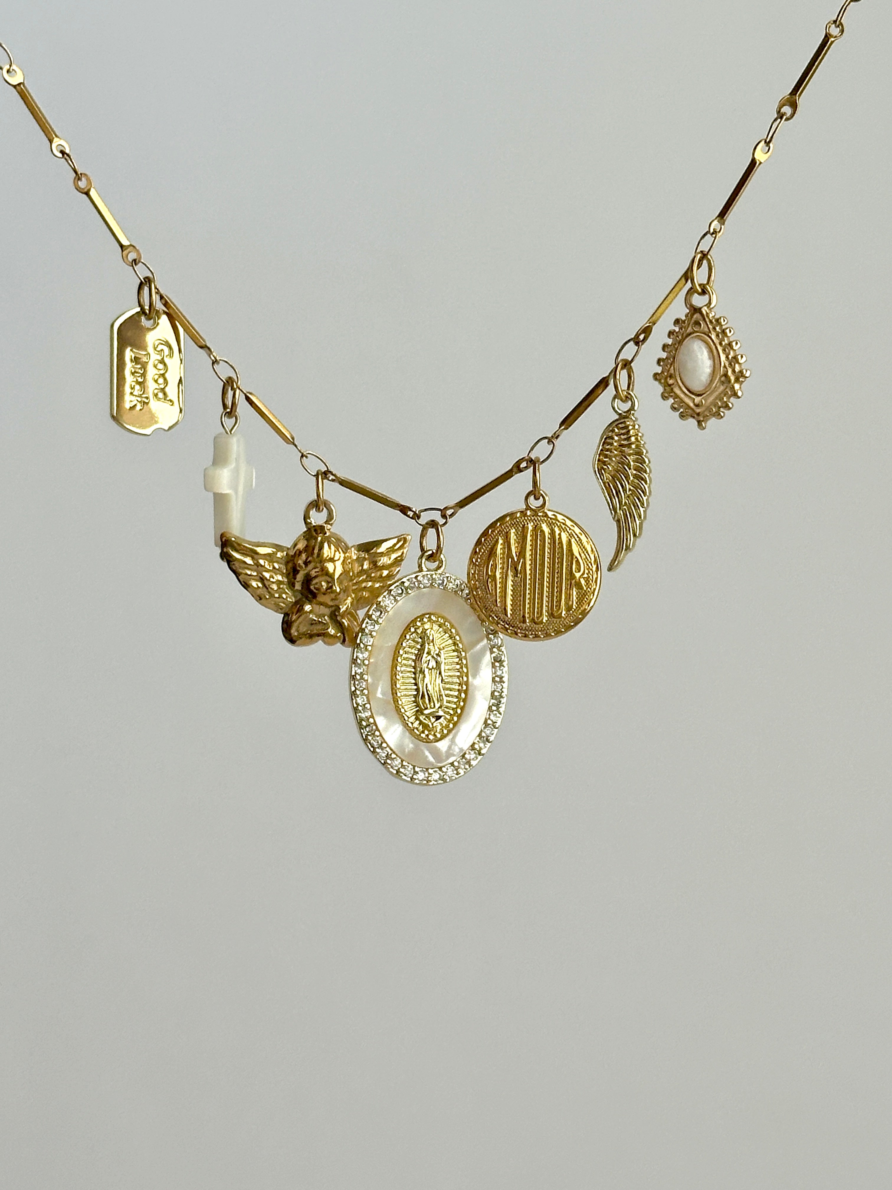 Cecilia Charm Halskette