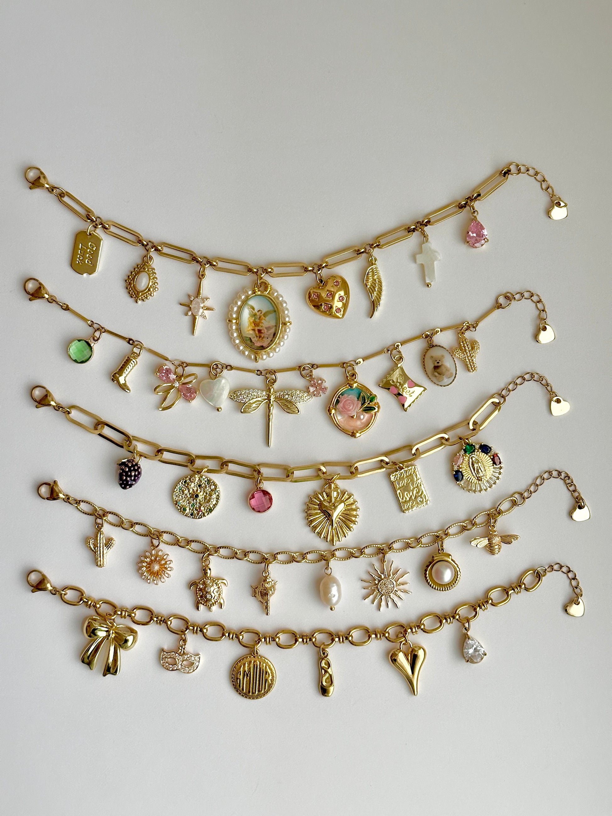 Gestalte dein eigenes Gold Charm Armband 4