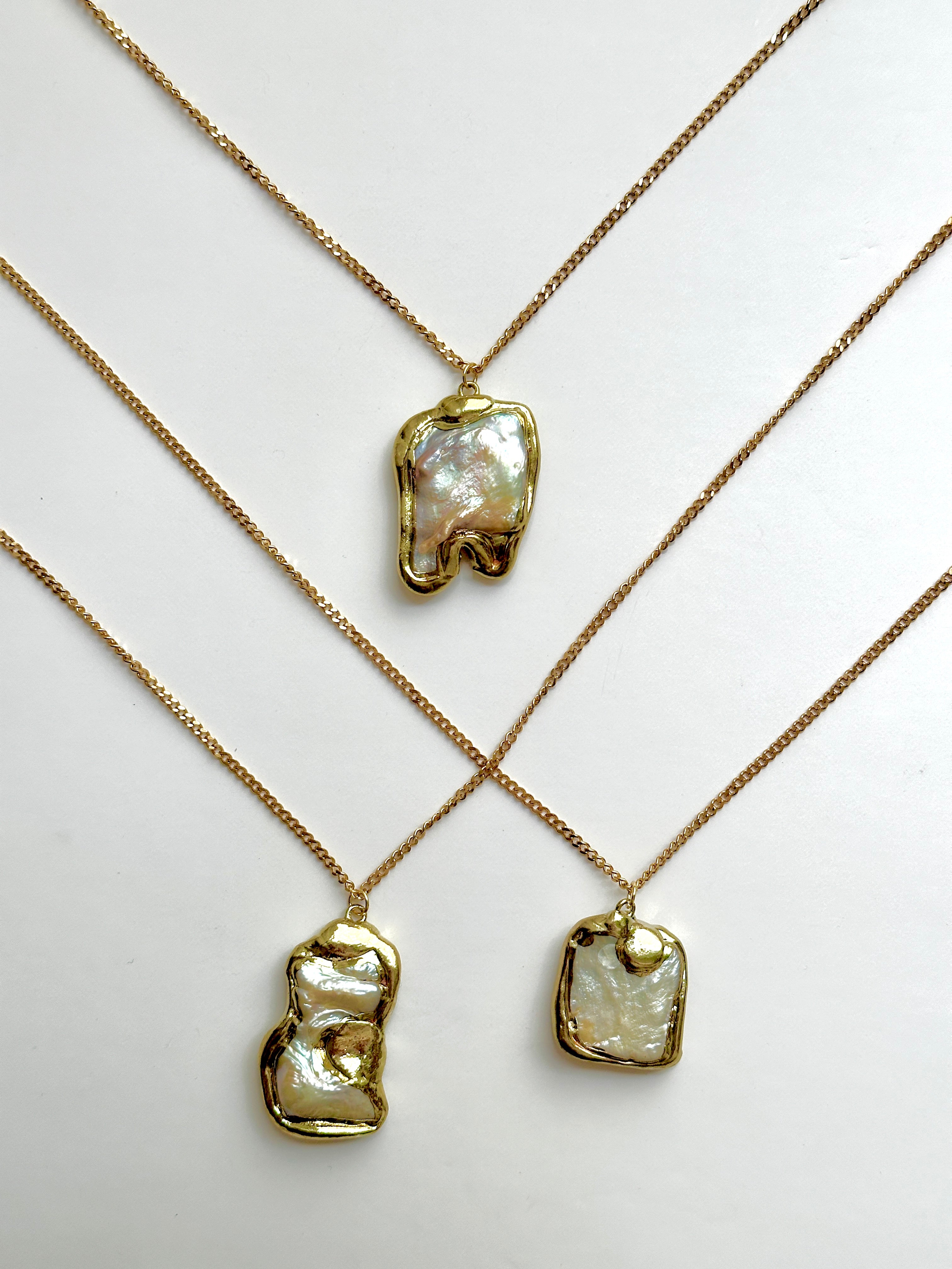 Golden Malva Halskette 2