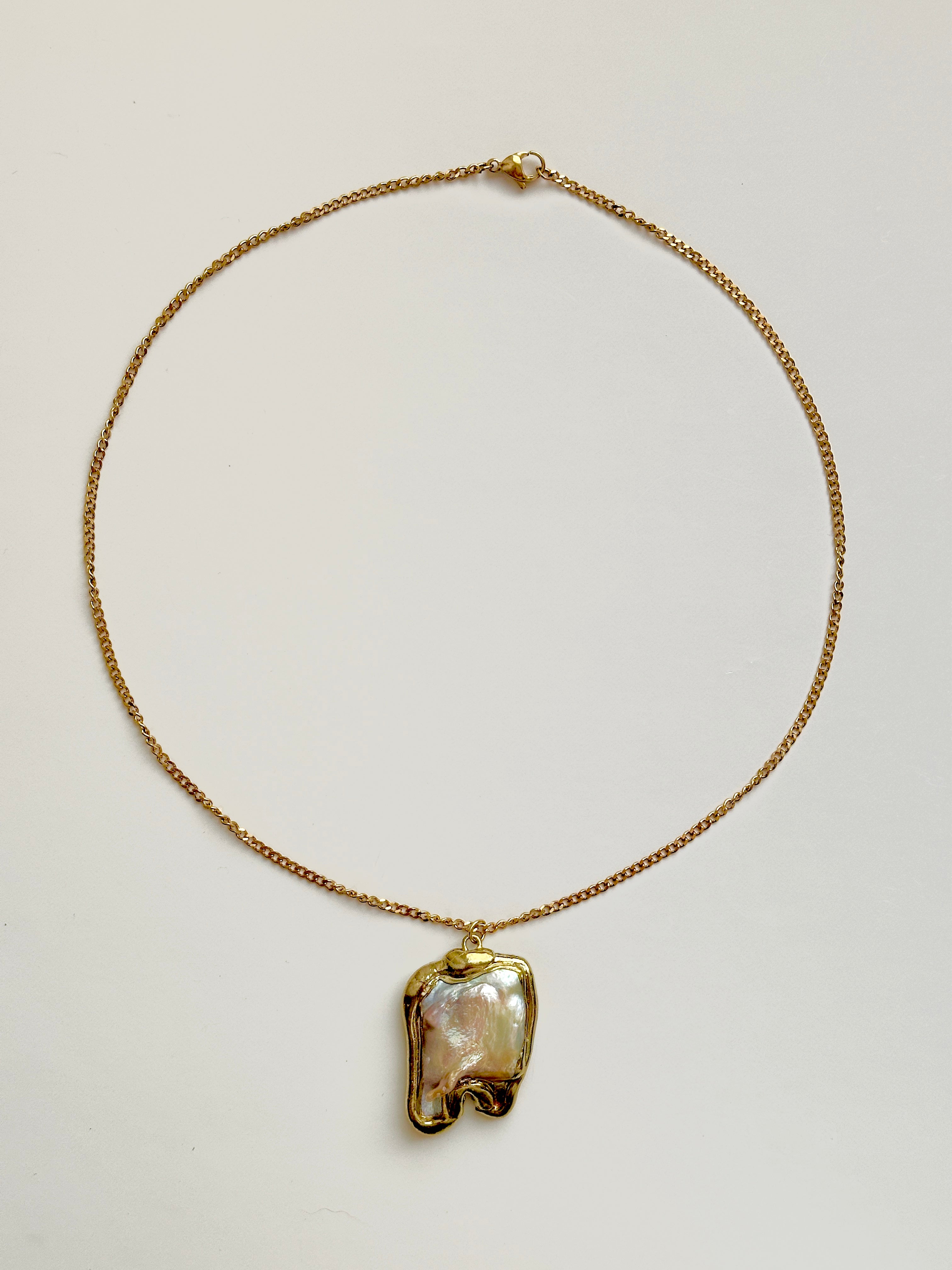 Golden Malva Halskette 3