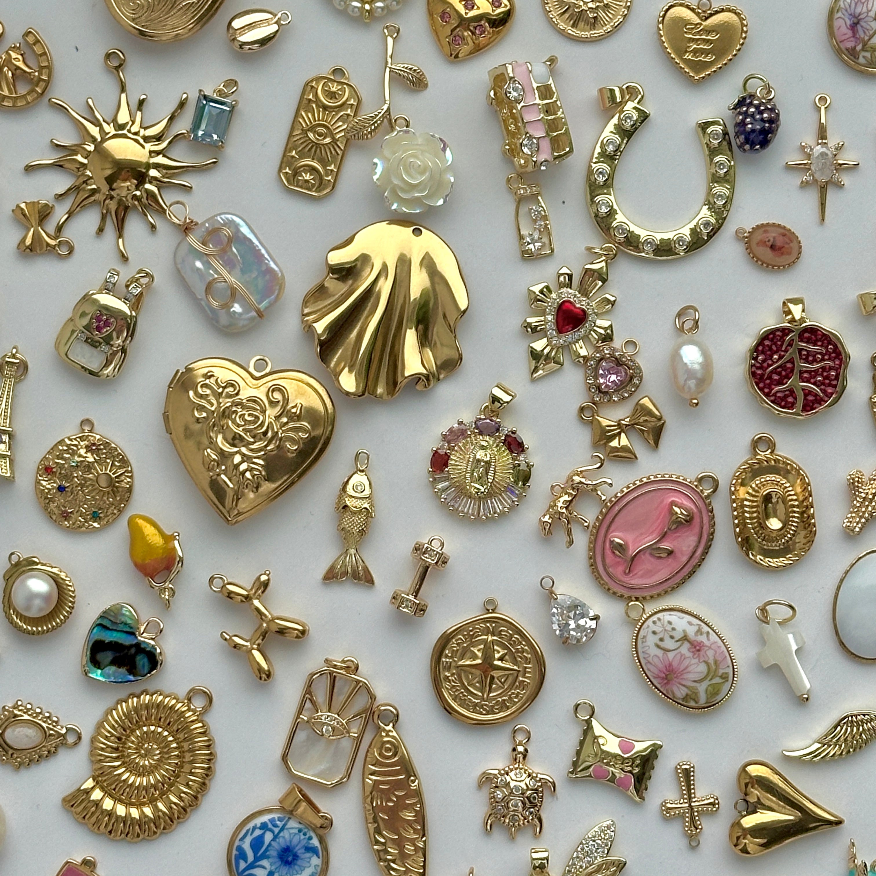 Handgefertigte Vintage Charms und 18k vergoldete Charms 1