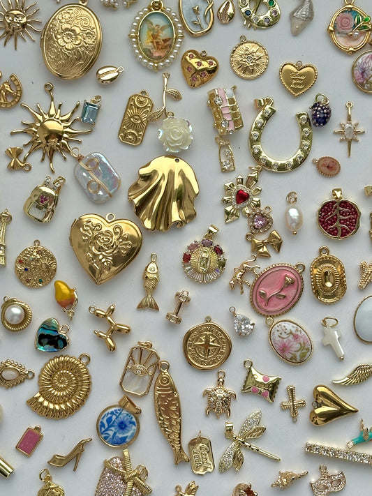 Handgefertigte Vintage Charms und 18k vergoldete Charms 1