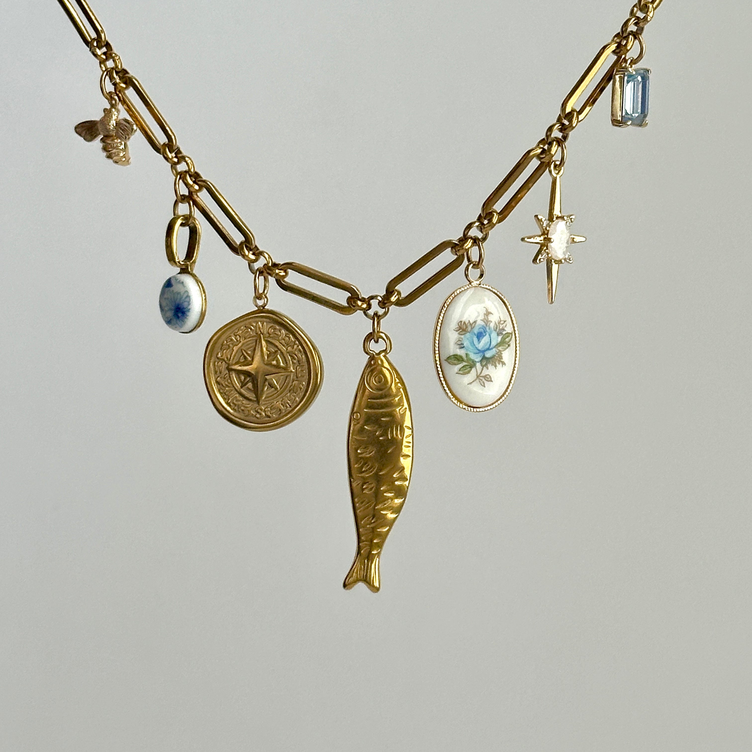 Naida Charm Halskette