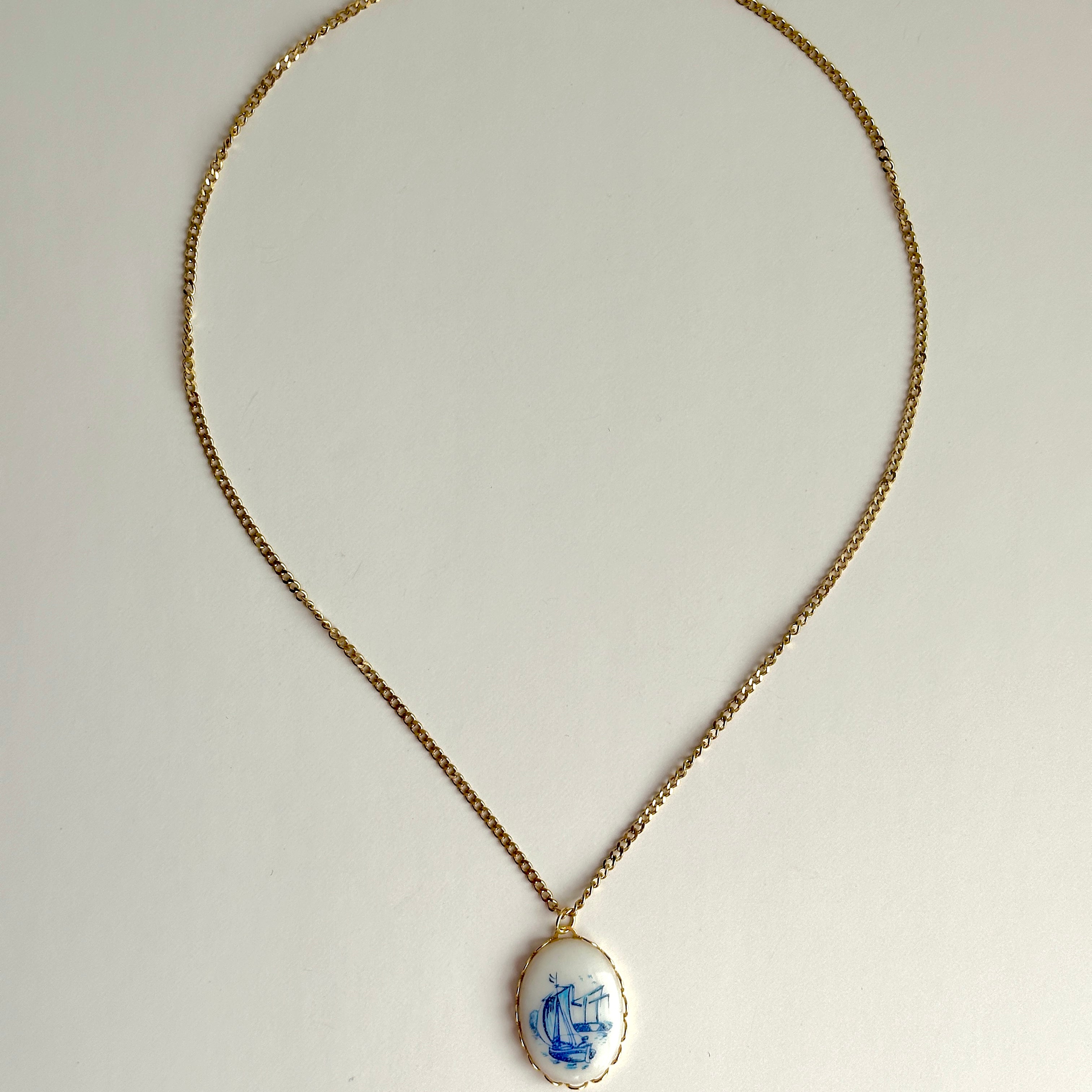 Vintage Sailor Queen Halskette 2