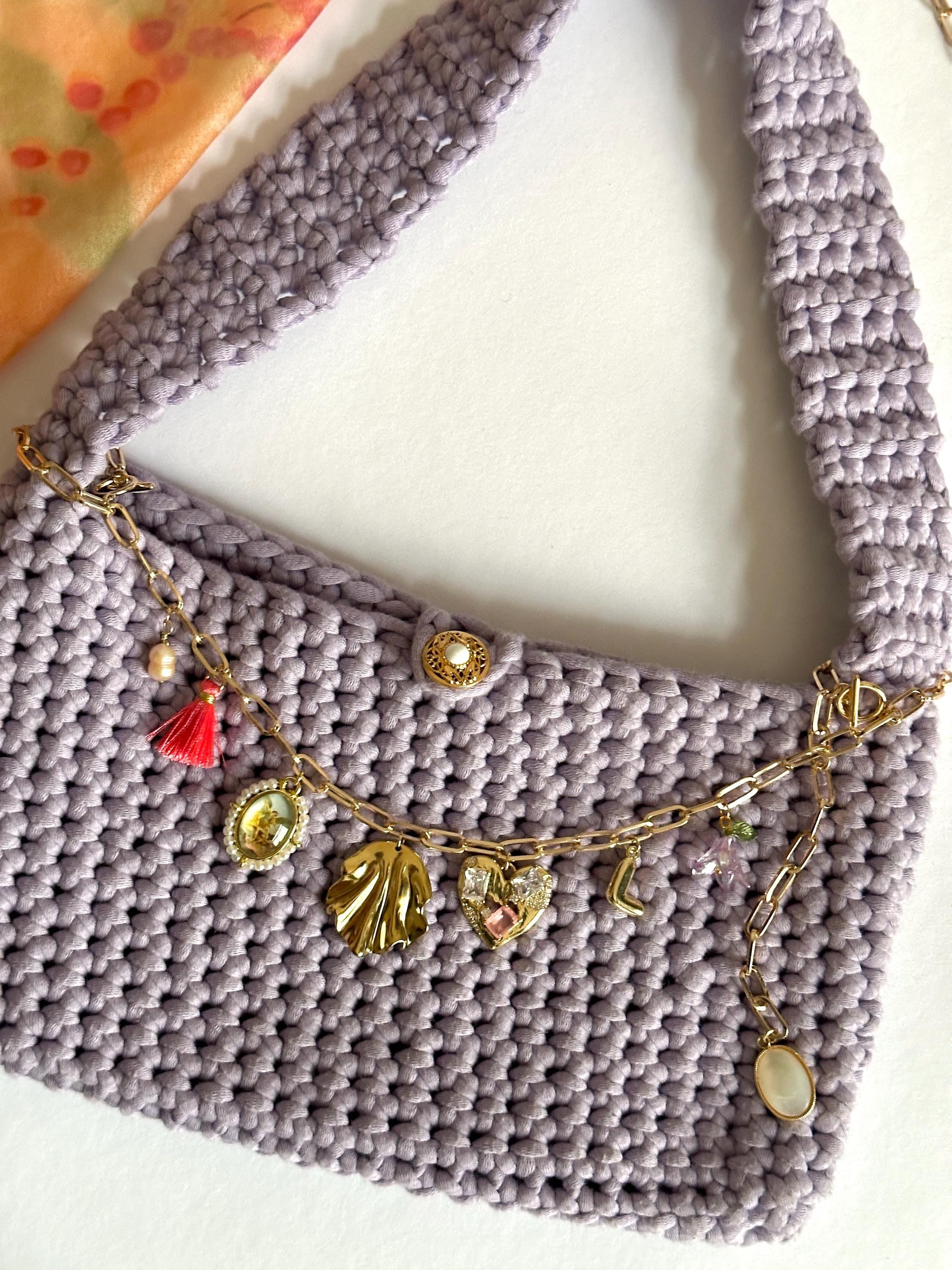 personalized crocheted bag with 18 carat gold-plated bag chain - handmade with unique charms, knitted bag, large selection of colors