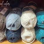 personalized crocheted bag with 18 carat gold-plated bag chain - handmade with unique charms, knitted bag, large selection of colors